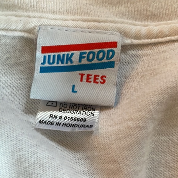 Graphic Band Tee’s - Picture 3 of 5